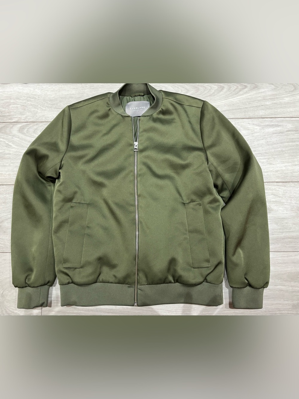 Everlane Olive Green Bomber Jacket Women’s Size Small Minimalist Zip Front Coat